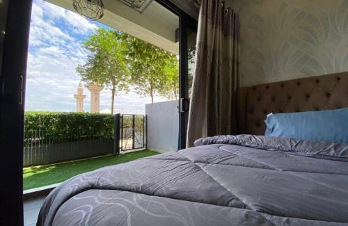 Bukit Jelutong Apartamento | Orak Villa Homestay at Suria Residence