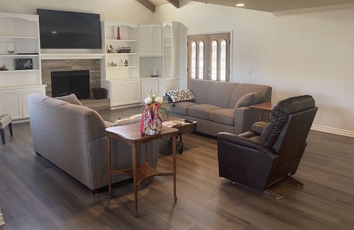 Fallbrook Casa | Orange Blossom Retreat in scenic De Luz Heights