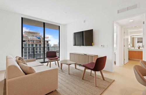 Downtown Miami Apartamento | Orange Crush - Resort-Style Amenities & Location