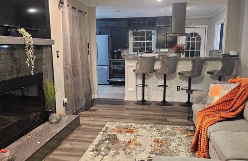 Sandtown Casa | ORANGE OASIS near Atl airport, downtown, shopping, dining backyard firepit