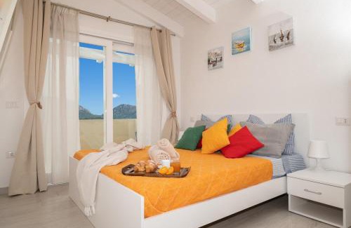 Viddalba Apartamento | Orange Villa with Pool