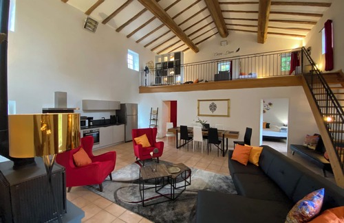 Ribaute-les-Tavernes Apartamento | Orangerie de Cardet - Gîte "Le Mûrier"