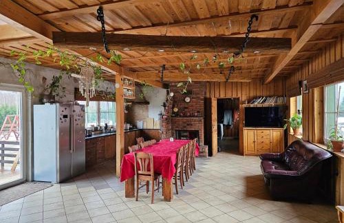 Saarde Casa | Oraveski talu