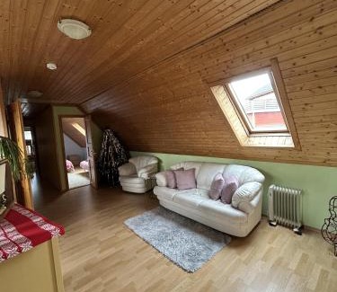 Saarde Casa | Oraveski talu