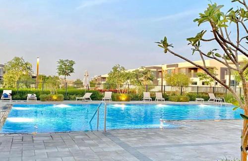 Dubai Villa | Oraya - Suburban Serenity at Spacious 4BR Villa in Maple 2