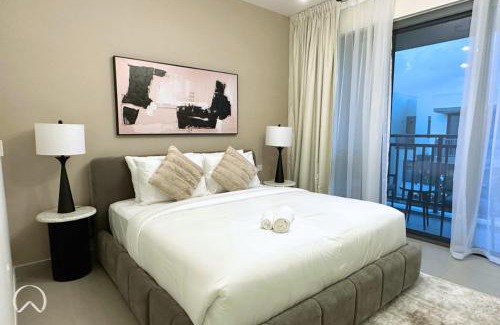 Dubai Villa | Oraya - Suburban Serenity at Spacious 4BR Villa in Maple 2
