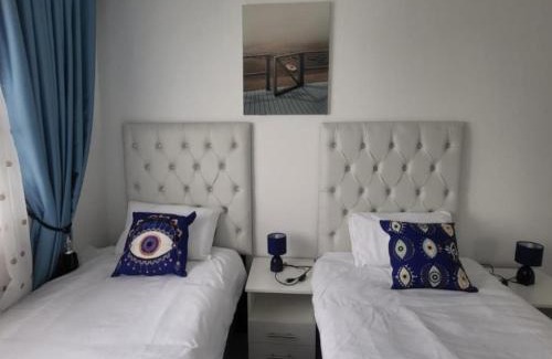 Bluff Casa | Orca Estate Guesthouse Self-catering Accommodation