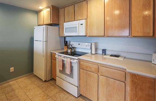 Adelma Beach Casa | Orca Oasis Condo Stunning Views Over Discovery Bay