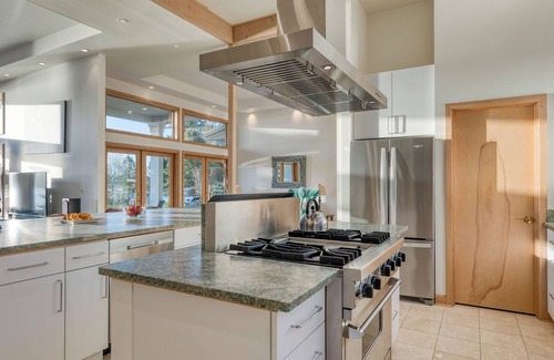 Greenbank Casa | Orca Ridge on Resort Road by AvantStay | A+ Views