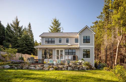 Eastsound Casa | Orcas Beach Cottage