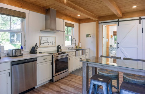 Eastsound Casa | Orcas Island, Heavenly Homestead #281