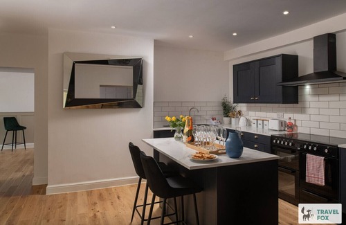 Bont Newydd Casa | Orchard Cottage and Hot Tubs