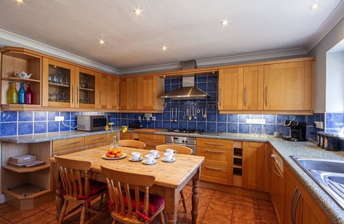 Wadebridge Casa | Orchard House, 5 Star Contemporary and Spacious Holidays in Wadebridge Cornwall.