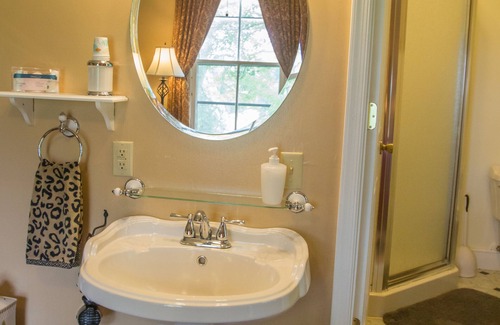Lovingston Cama Y Desayuno | Orchard House B&B