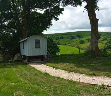 Longnor Otro | orchard meadow shepherd huts leek-buxton-ashbourne