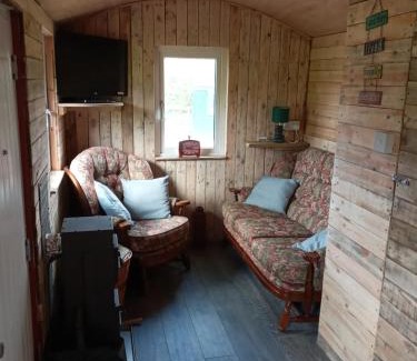 Longnor Otro | orchard meadow shepherd huts leek-buxton-ashbourne