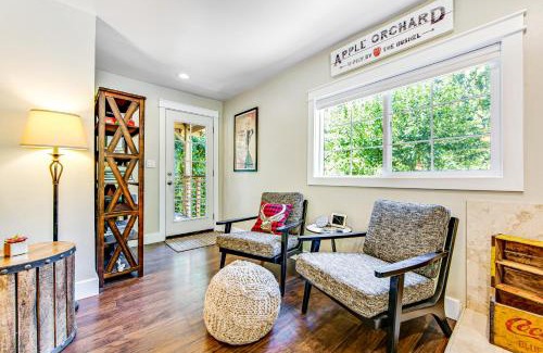 Forestville Casa | Orchard Near the River Escape