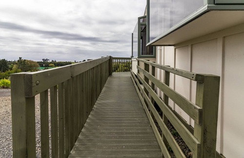 Athenree Cabaña | Orchard Seaview Bach