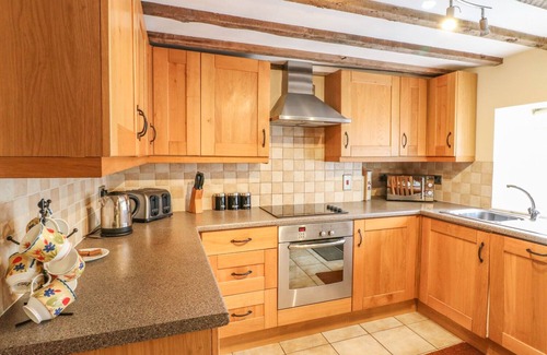 Parwich Cabaña | Orchard View
