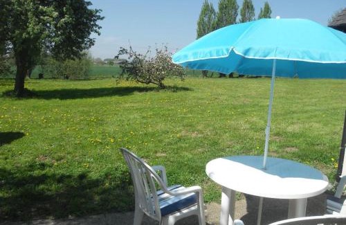 Couesmes-Vauce Casa | Orchard View Gite