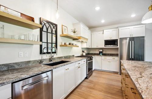Egg Harbor Casa | Orchard View Retreat by Simple Life Rentals