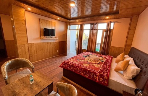 Theog Cabaña | Orchid View Room | w King Sized Bed, Balcony, Food, Parking, Wi-fi