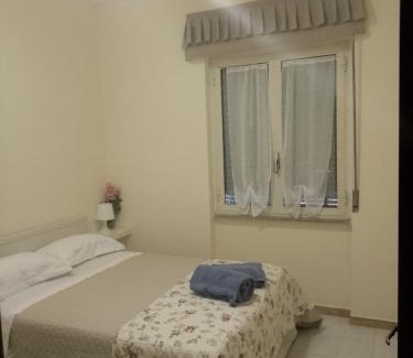Marcianise Cama Y Desayuno | Orchidea1