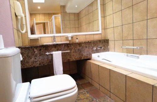 Greater Johannesburg Metropolitan Area Cabina | Orchids Lodge