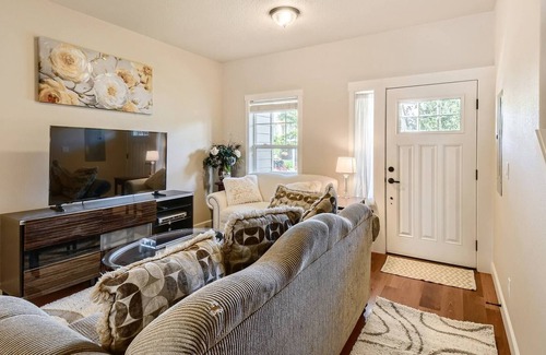 Oregon City Casa | Alojamiento en Oregon Jade: alquiler mensual de 3 habitaciones, sin impuestos