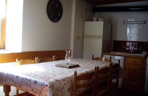 Orelle Casa | Orelle - Casa de carácter, espaciosa y cálida, 94 m², 7 personas.