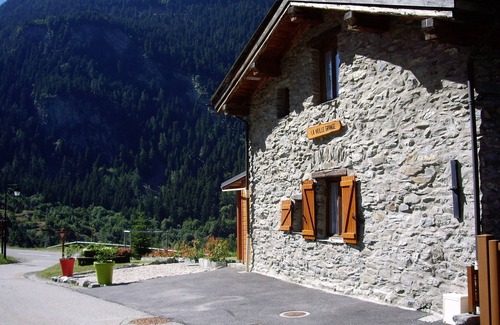Orelle Casa | Orelle - Casa de carácter, espaciosa y cálida, 94 m², 7 personas.