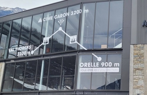 Orelle Casa | Orelle Val thorens: Apartment in Residence sleeps 4 to 5.