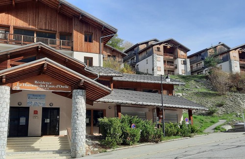 Orelle Casa | Orelle Val thorens: Apartment in Residence sleeps 4 to 5.