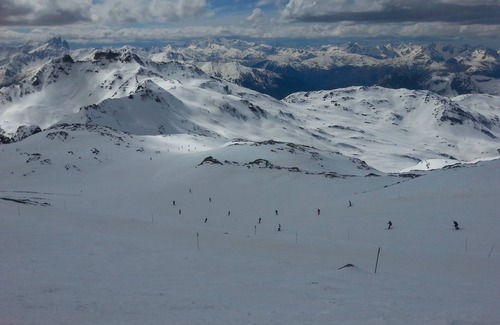 Orelle Casa | Orelle Val thorens: Apartment in Residence sleeps 4 to 5.