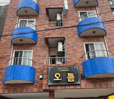 Downtown Hotel | Oreum Motel