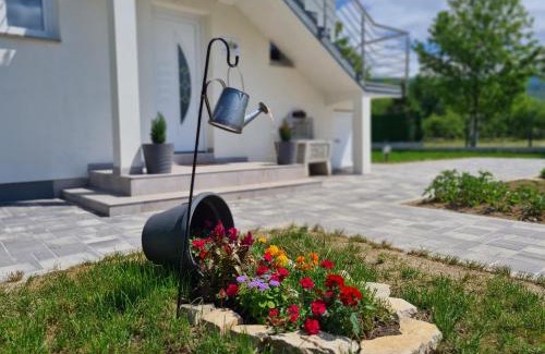 Bihac Casa | Orhidea