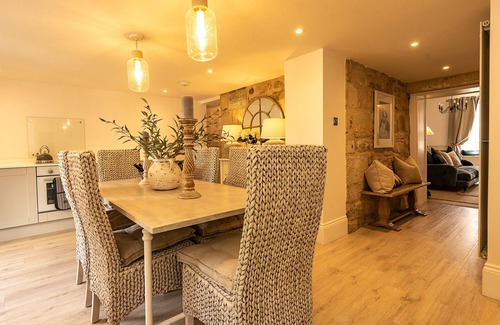 Warkworth Casa | Oriel House - Stunning property with breathtaking views of Warkworth Castle
