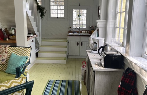 Roaring Brook Cabaña | Cozy cottage in beautiful Harbor Springs!