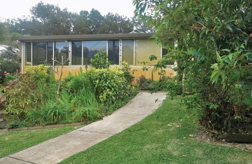 Amity Point Casa | Original house, large gardens in bush setting
