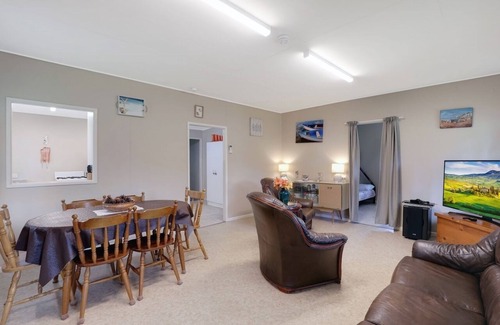 Amity Point Casa | Original Straddie Shack with Air-conditioned Comfort