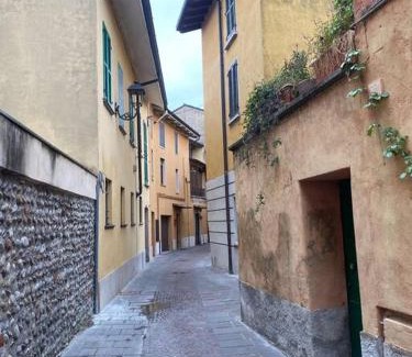 Cassano d'Adda Apartamento | Originale Casa dell'Artista nel centro storico