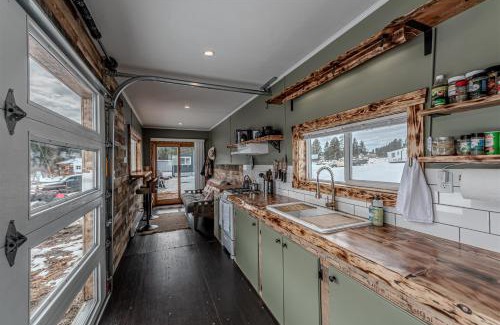 Ovando Casa | Orion Farmstead