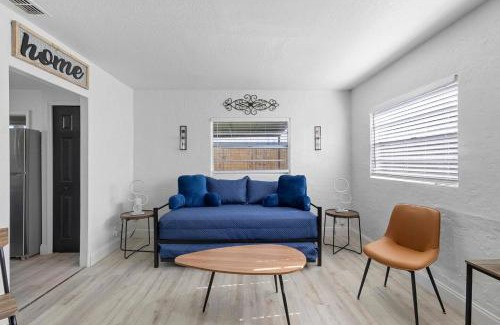 Orlando Casa | Orlando 2br Escape Patio Comfort For 6 Guests