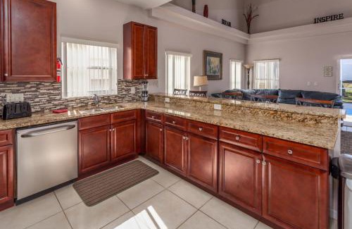 Lake Davenport Estates Casa | Orlando Villa 6441: Spacious 6BR Pool Home Near Disney