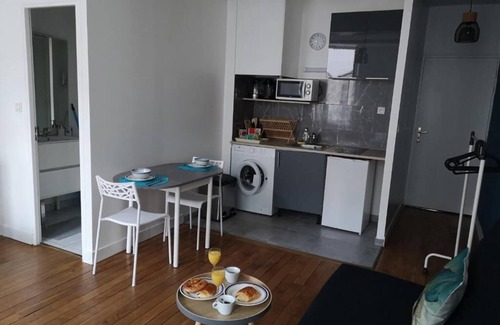 Orleans Apartamento | Orleans Studio - Near Train Station - Free Parking