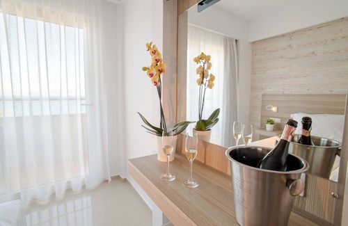Kos Casa | Orpheus Studios