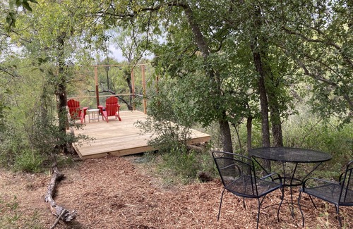 Marble Falls Alquiler De RV | Orrasis, "Me Time" tent, MEANDER