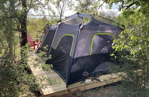 Marble Falls Alquiler De RV | Orrasis, "Me Time" tent, MEANDER