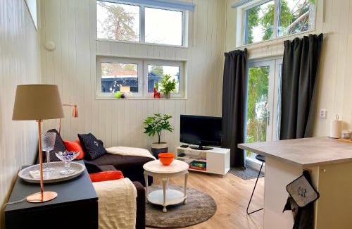 Stenhamra Casa | Orres Guesthouse Stenhamra, Ekerö