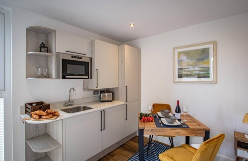 Windermere Cabina | Orrest Head Woodland pod - a holiday Pod that sleeps 2 with an en-suite